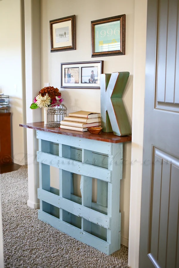Pallet Entryway Console Table