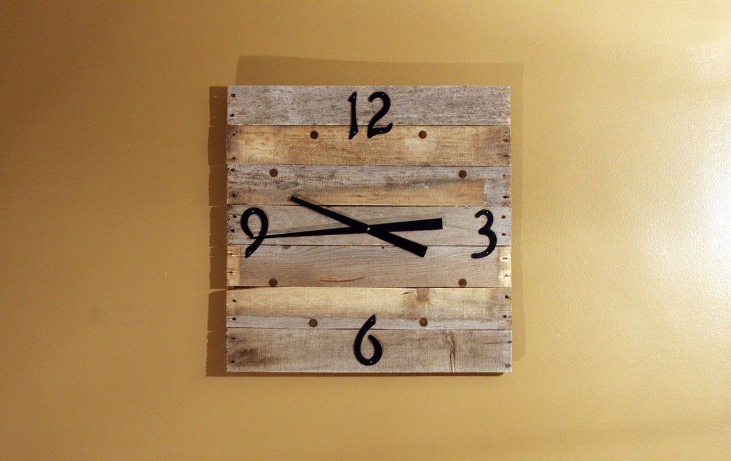 Pallet Wood Wall Clock