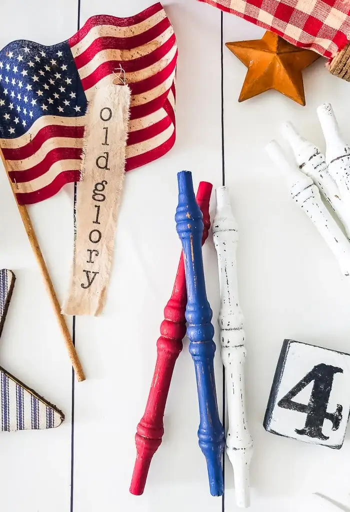 Chippy Patriotic DIY Spindles
