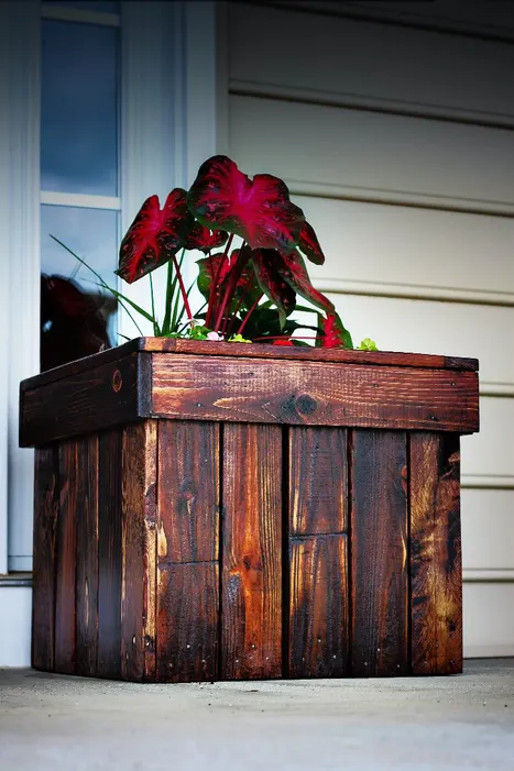 The Pallet Wood Planter Box