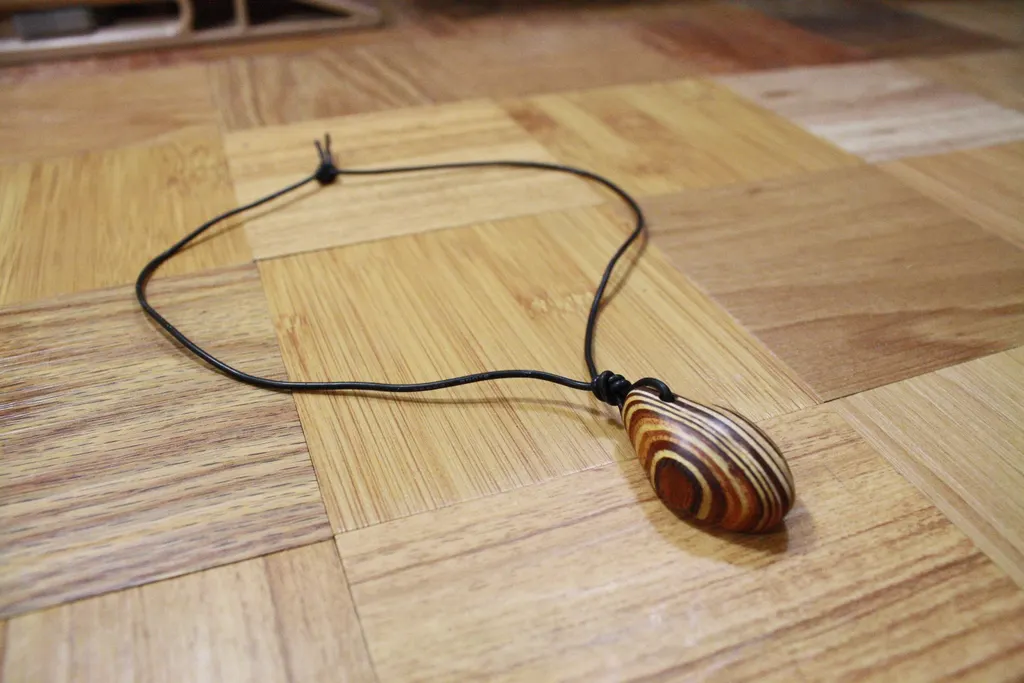 Wood Slice Pendant Necklace