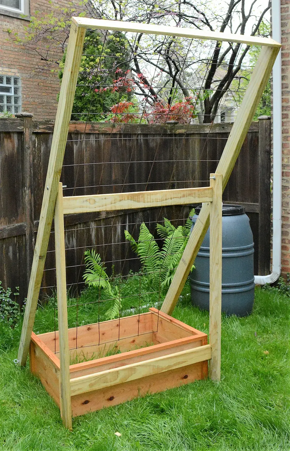The Lean-To Trellis