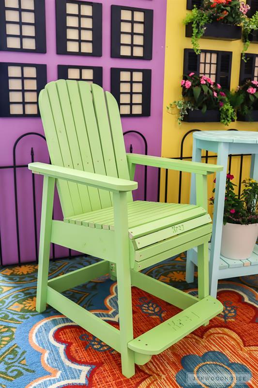 Curved Back Outdoor Chair