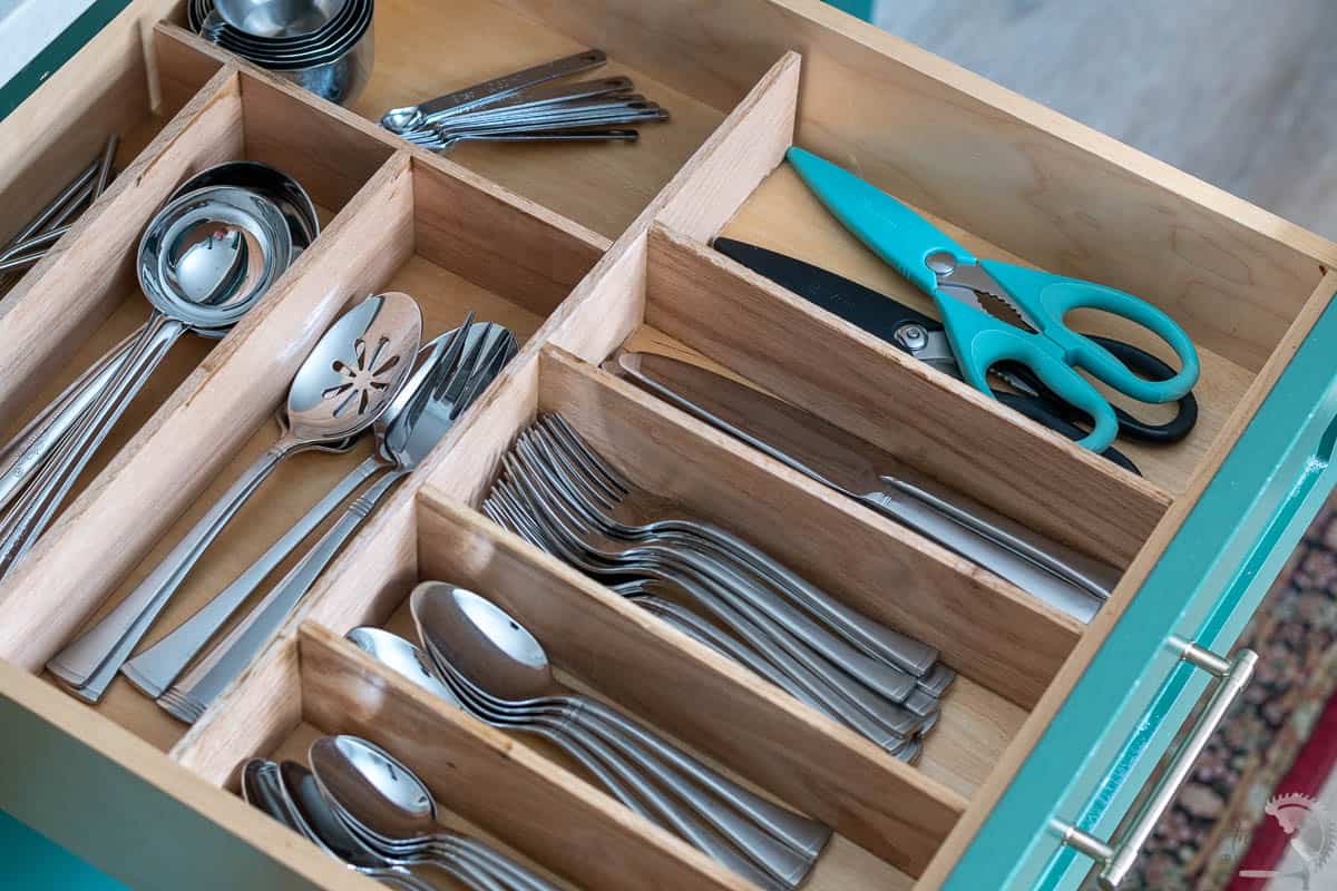 Cutlery Insert with Scrap Wood