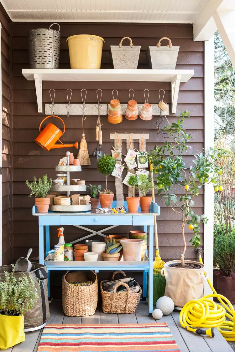 Floating Wall-Mount Potting Station