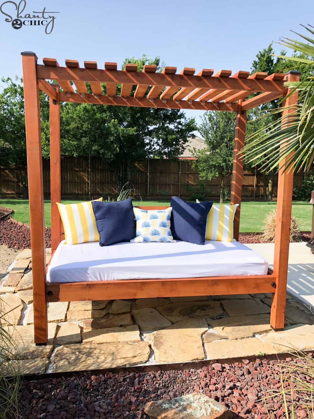 2x4 Backyard Daybed