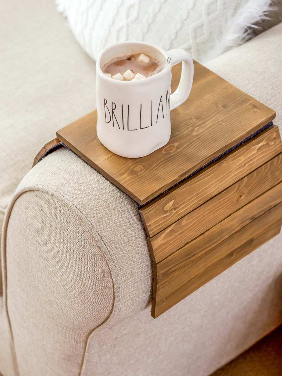 Flexible wooden armrest tray with a wide rigid center